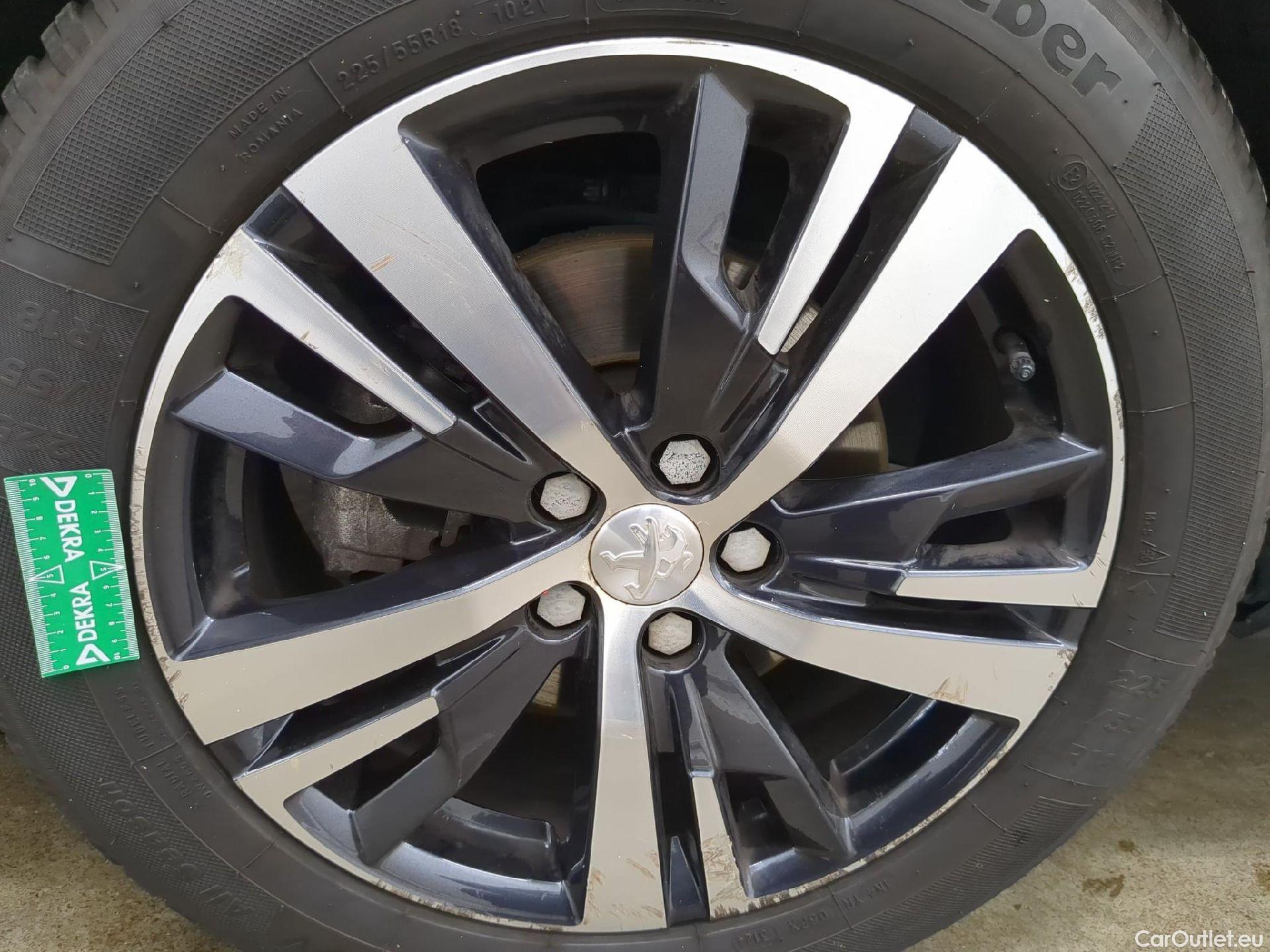  Peugeot  5008  Allure Business 1.2 PureTech 130CV BVA8 7 Sieges E6d #12