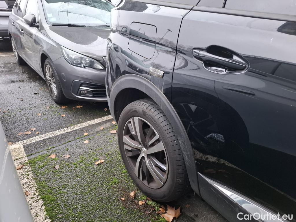  Peugeot  5008  Allure Pack 1.2 PureTech 130CV BVA8 7 Sieges E6d #77