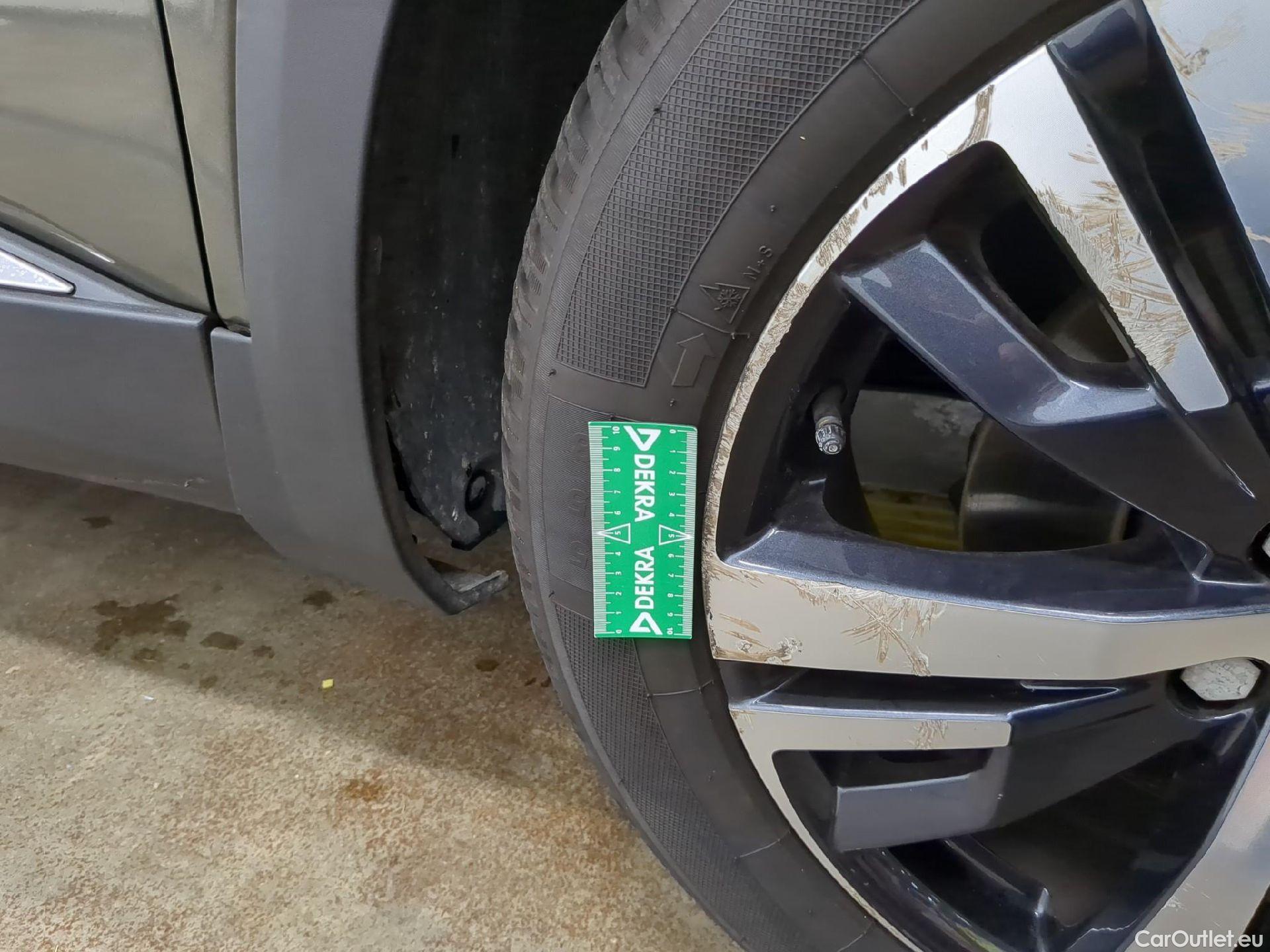  Peugeot  5008  Allure Business 1.2 PureTech 130CV BVA8 7 Sieges E6d #9