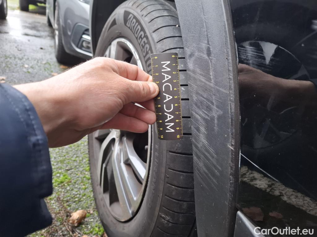  Peugeot  5008  Allure Pack 1.2 PureTech 130CV BVA8 7 Sieges E6d #76