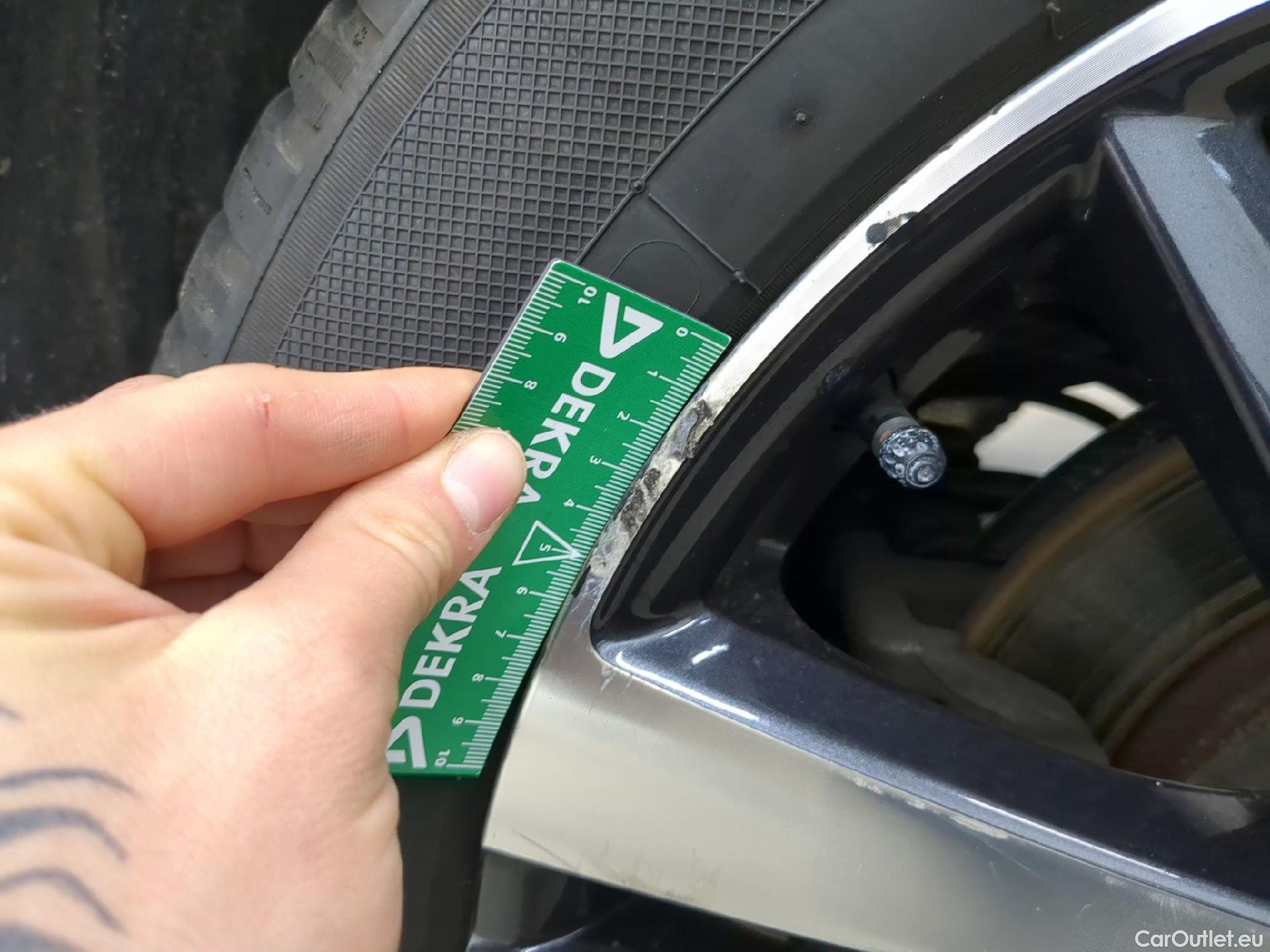  Peugeot  5008  Allure Business 1.2 PureTech 130CV BVA8 7 Sieges E6d #19