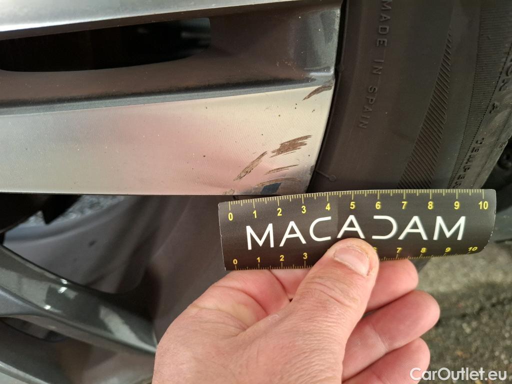  Peugeot  5008  Allure Pack 1.2 PureTech 130CV BVA8 7 Sieges E6d #93