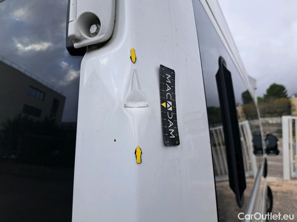  Peugeot  Boxer PEUGEOT  / 2014 / 4P / Combi 2.0 BLUEHDI 130 S&S 333 L2H2 ACTIVE #18