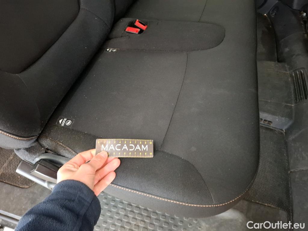  Renault  Trafic RENAULT  4p Combi Zen L1 Energy dCi 125 8 places #30