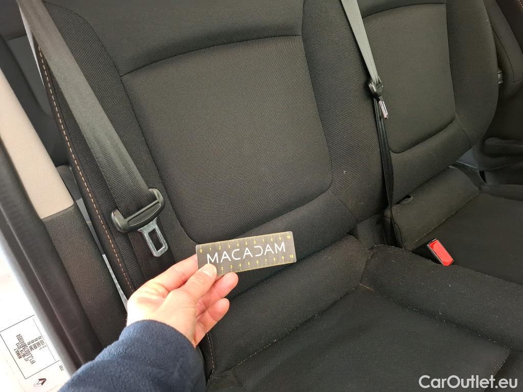  Renault  Trafic RENAULT  4p Combi Zen L1 Energy dCi 125 8 places #26