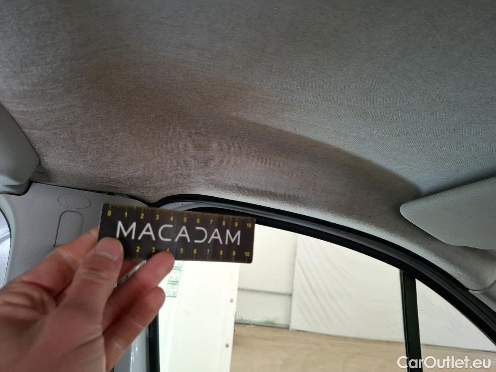  Renault  Trafic RENAULT  4p Combi Zen L1 Energy dCi 125 8 places #29