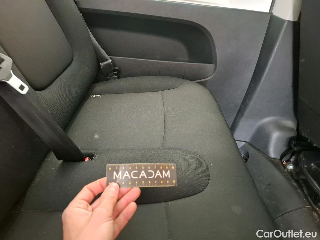  Renault  Trafic RENAULT  4p Combi Zen L1 Energy dCi 125 8 places #31