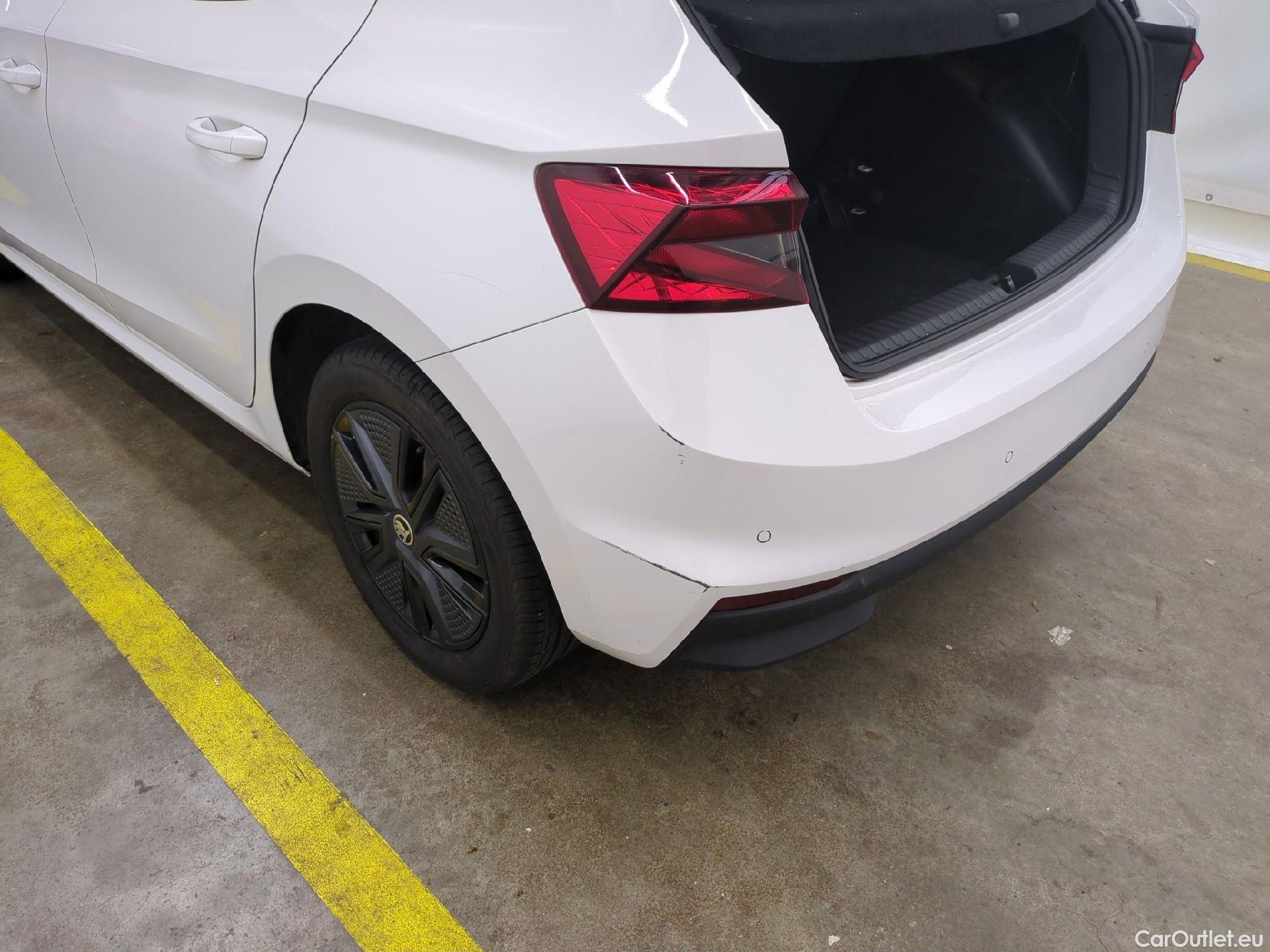  Skoda  Fabia  Ambition 1.0 MPI 80CV BVM5 E6d #12