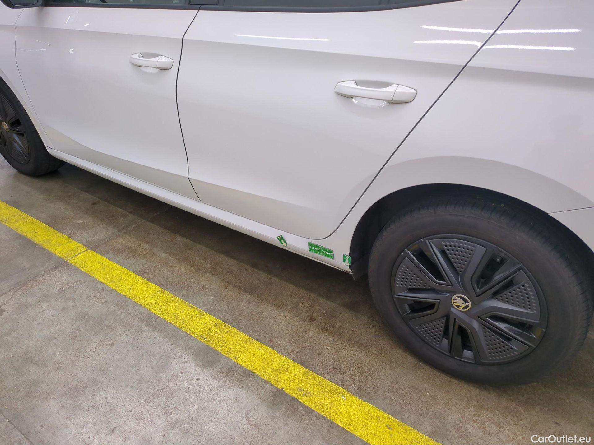  Skoda  Fabia  Ambition 1.0 MPI 80CV BVM5 E6d #7