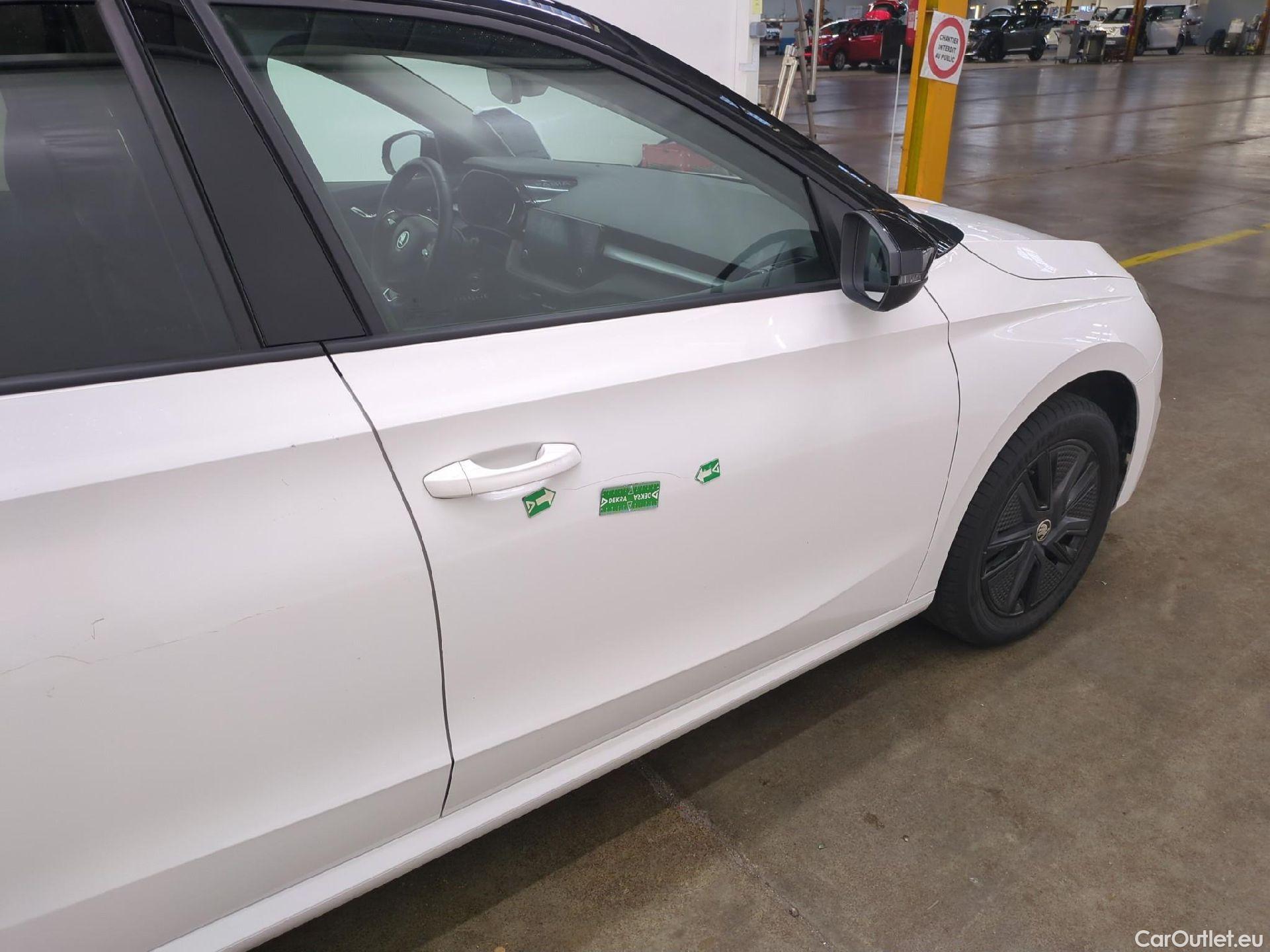  Skoda  Fabia  Ambition 1.0 MPI 80CV BVM5 E6d #25