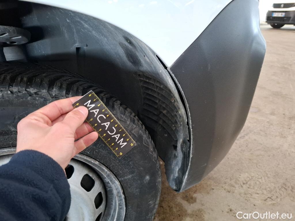  Citroen  Berlingo  Fourgon Club M 650 1.5 BlueHDi 100CV BVM5 E6dT #75