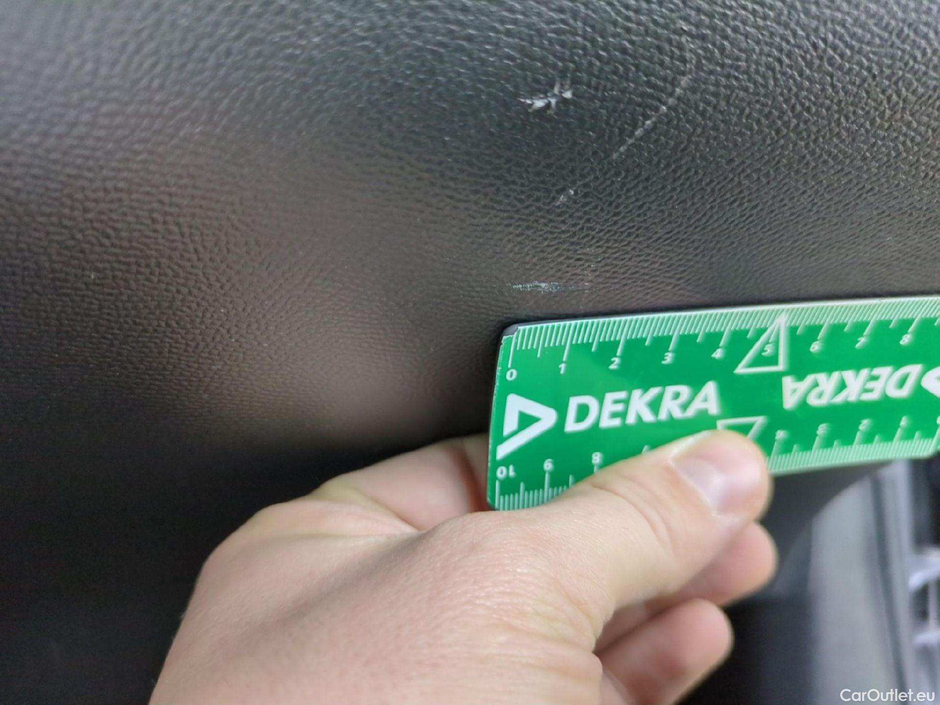  Peugeot  208  Premium 1.5 HDi 100CV BVM6 E6d #9