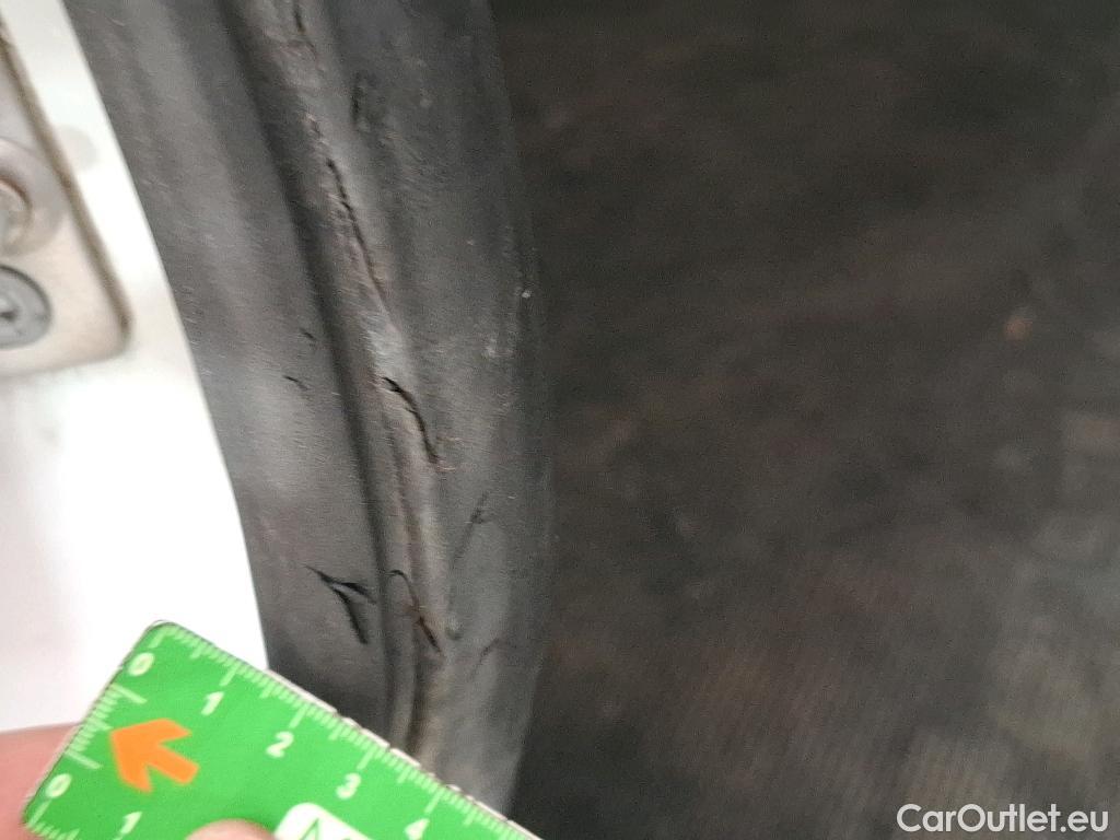  Renault  Trafic RENAULT  / 2019 / 4P / Fourgon tole NV FG GCF L2H2 1200 Energy dCi 145 #33