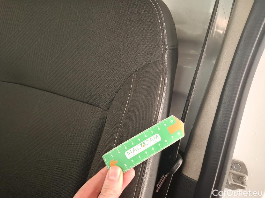  Renault  Trafic  Fourgon L2H1 1300 Confort 1.6 dCi #60