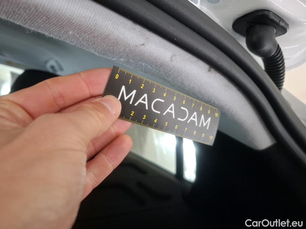  Peugeot  208  Premium 1.2 PureTech 75CV BVM5 E6d #23