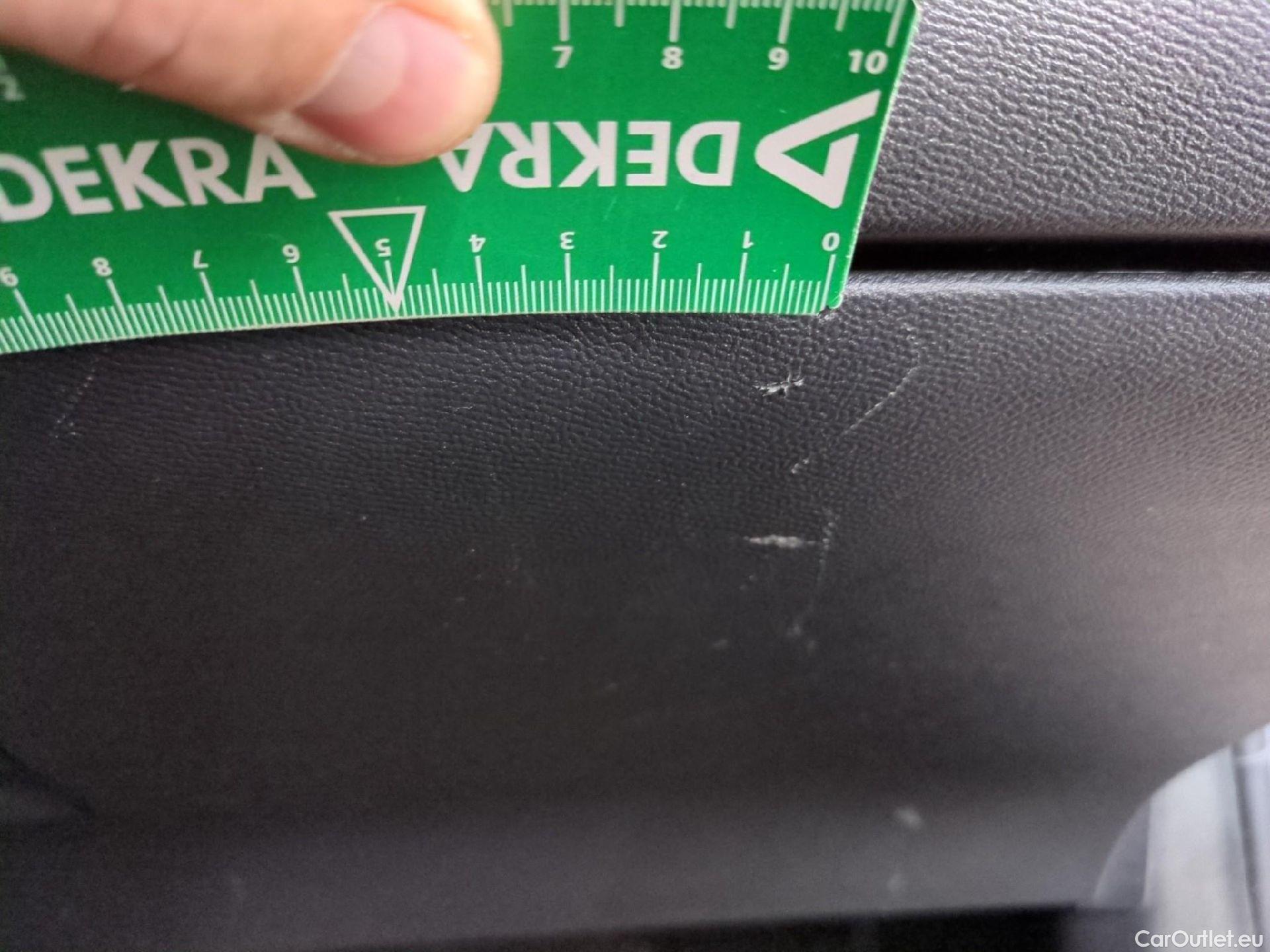  Peugeot  208  Premium 1.5 HDi 100CV BVM6 E6d #10