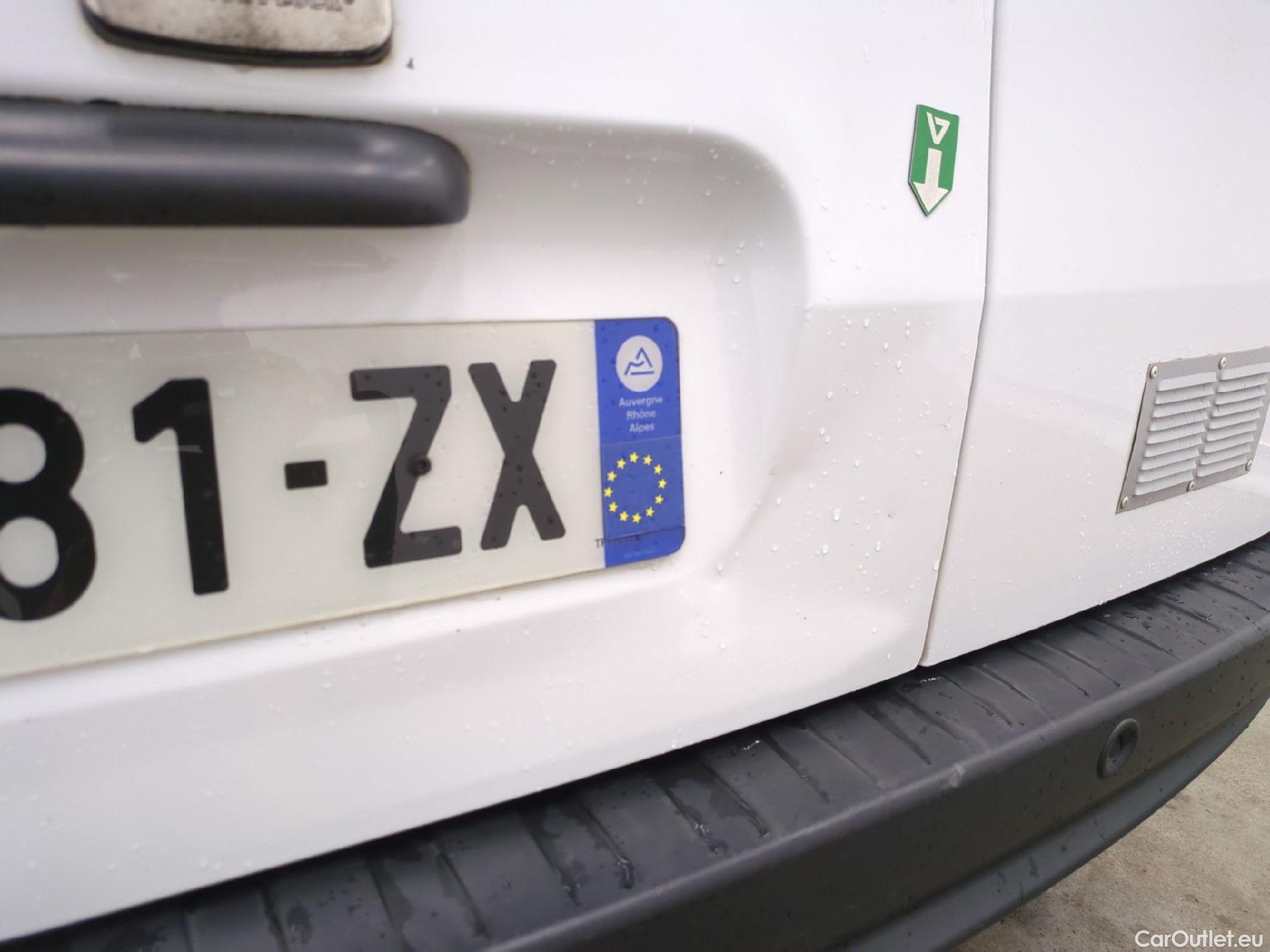  Renault  Kangoo  II Express Extra (Série Spéciale) 1.5 dCi 95CV BVM6 E6dT #18