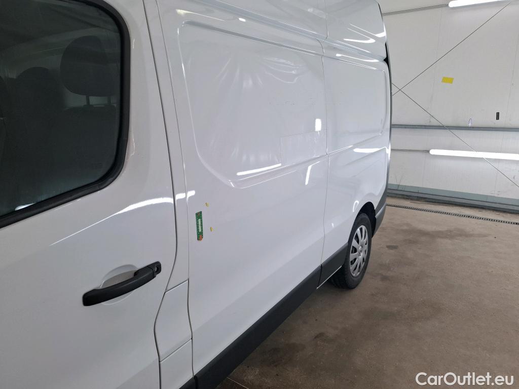  Renault  Trafic RENAULT  / 2019 / 4P / Fourgon tole NV FG GCF L2H2 1200 Energy dCi 145 #37