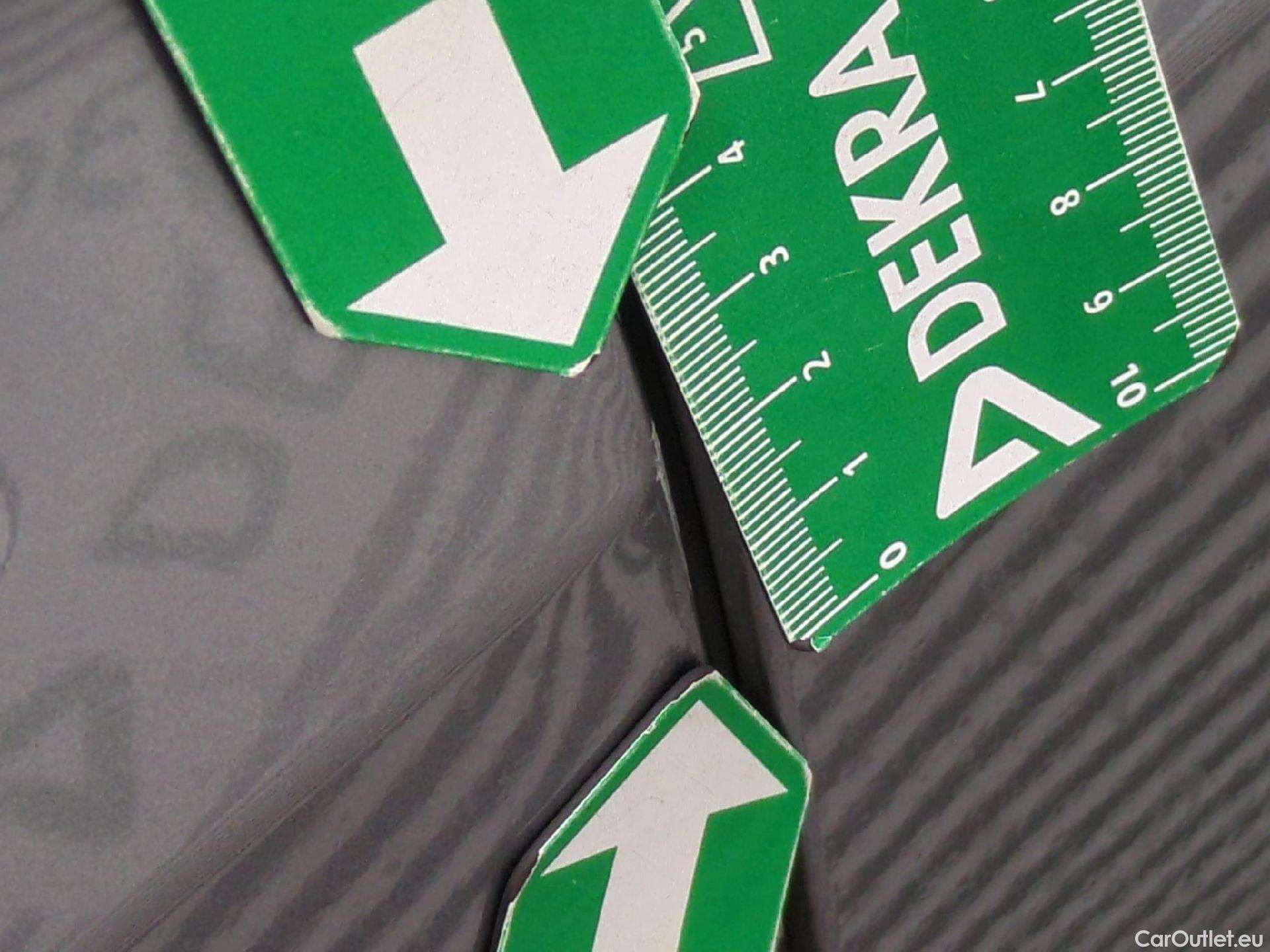  Peugeot  208  Premium 1.5 HDi 100CV BVM6 E6d #24