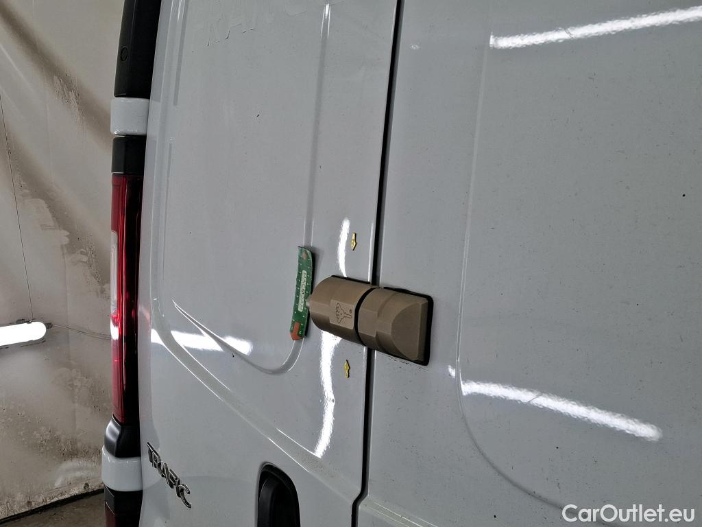  Renault  Trafic RENAULT  / 2019 / 4P / Fourgon tole NV FG GCF L2H2 1200 Energy dCi 145 #11