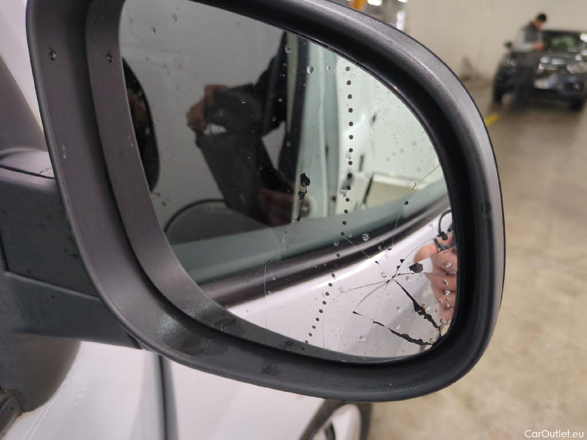  Renault  Kangoo  II Express Extra (Série Spéciale) 1.5 dCi 95CV BVM6 E6dT #25