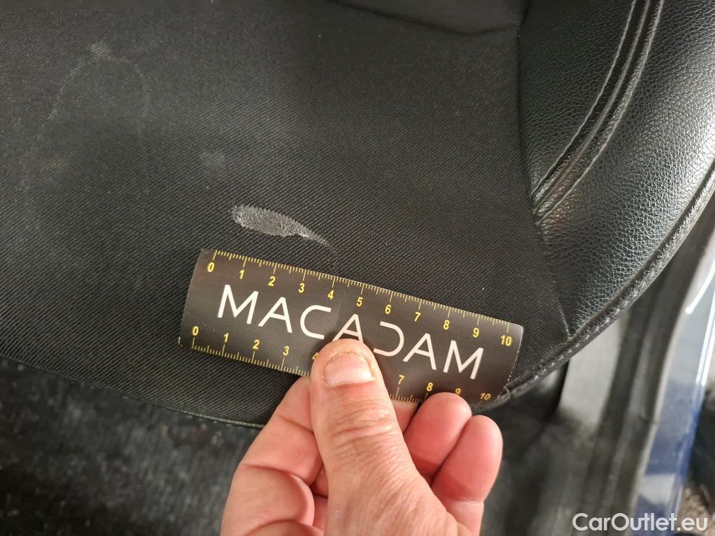  Renault  EXPRESS RENAULT  / 2021 / 4P / Fourgonnette Confort - Blue dCi 95-22 #16