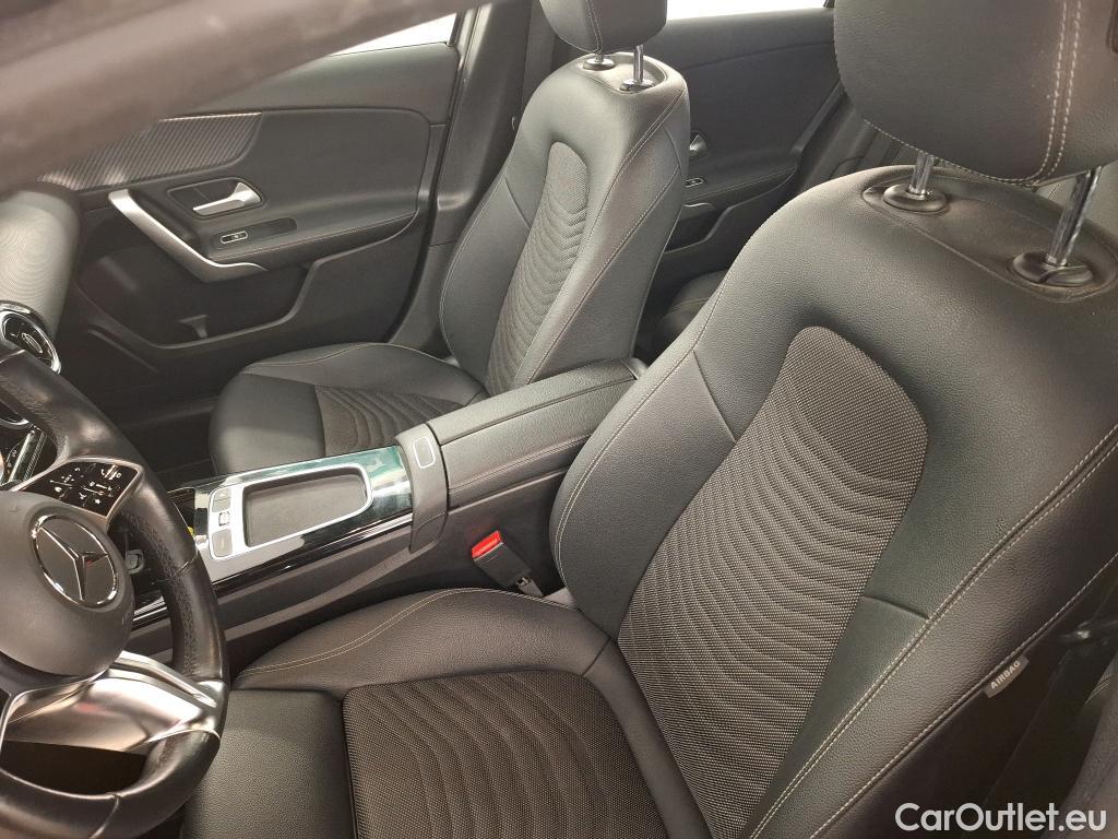  Mercedes  A-Klasse MERCEDES-BENZ Classe A Compact / 2022 / 5P / Berline A 200 d Business Line 8G-DCT #9