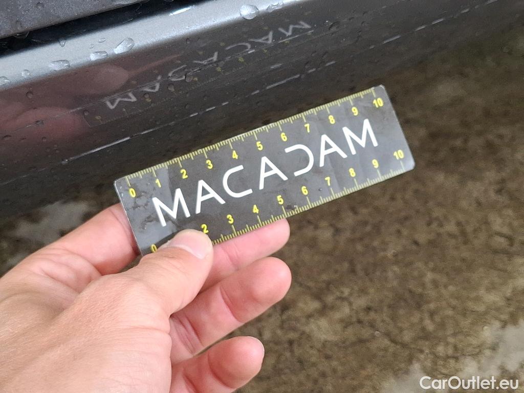  Mercedes  A-Klasse MERCEDES-BENZ Classe A Compact / 2018 / 5P / Berline A 180 Progressive Line #23