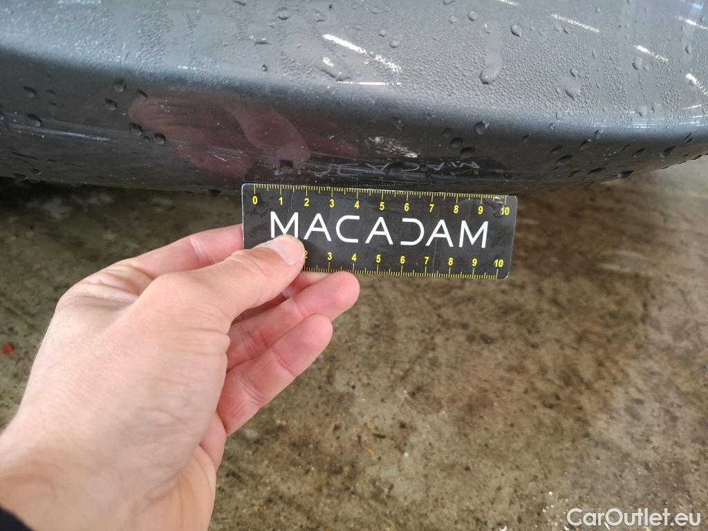  Mercedes  A-Klasse MERCEDES-BENZ Classe A Compact / 2018 / 5P / Berline A 180 Progressive Line #13