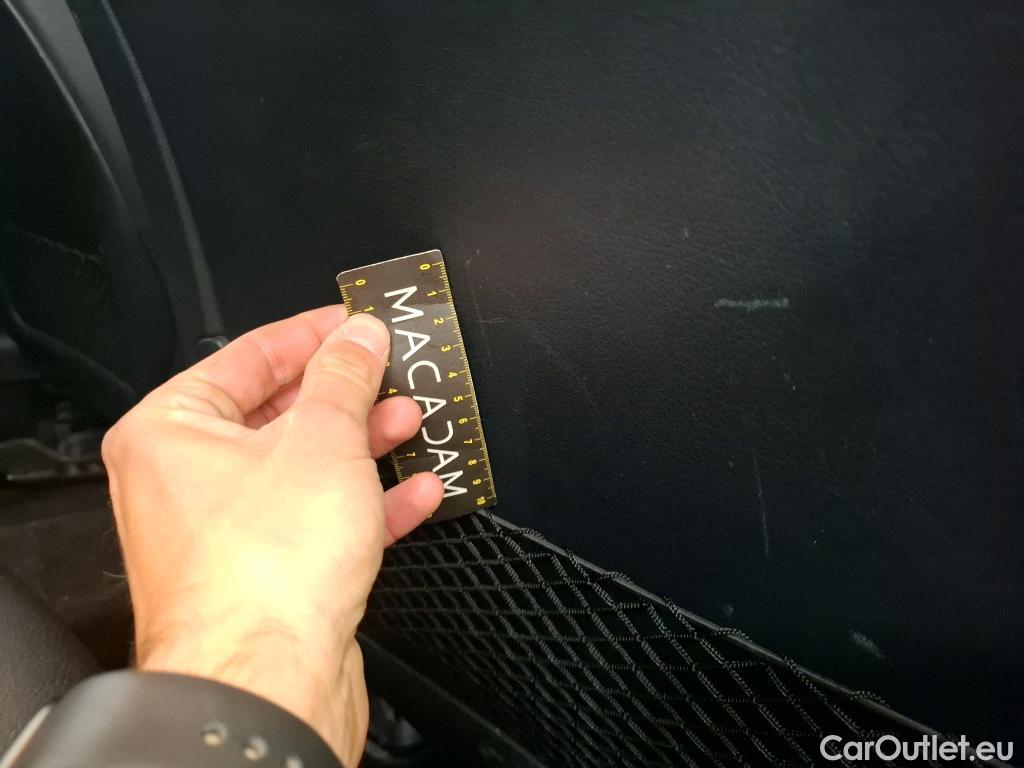  Mercedes  A-Klasse MERCEDES-BENZ Classe A Compact / 2018 / 5P / Berline A 180 Progressive Line #27