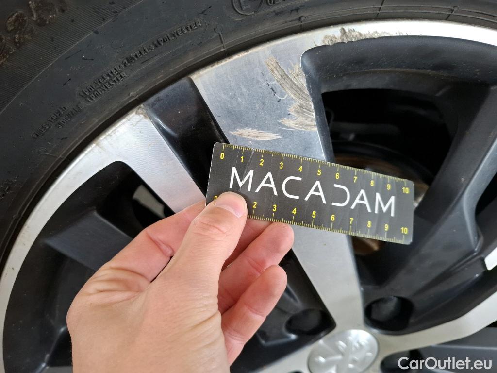  Peugeot  3008 PEUGEOT  / 2020 / 5P / SUV 1.6 HYBRID 225 E-EAT8 Allure Pack #10