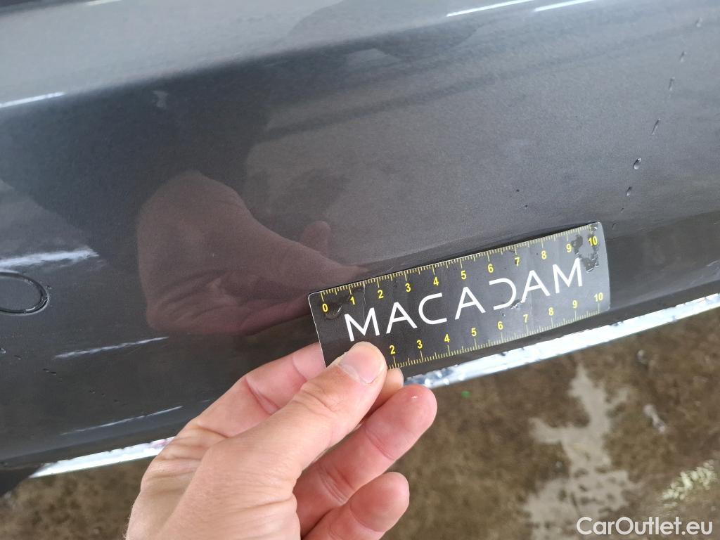  Mercedes  A-Klasse MERCEDES-BENZ Classe A Compact / 2018 / 5P / Berline A 180 Progressive Line #4