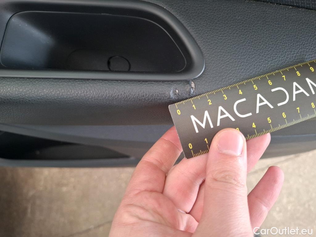  Renault  Clio RENAULT  Société VU 5p Berline Air Medianav dCi 75 #24