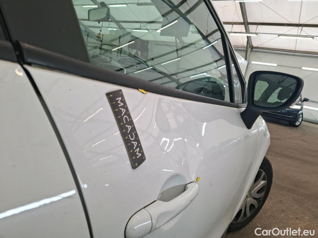  Renault  Clio RENAULT  Société VU 5p Berline Air Medianav dCi 75 #9