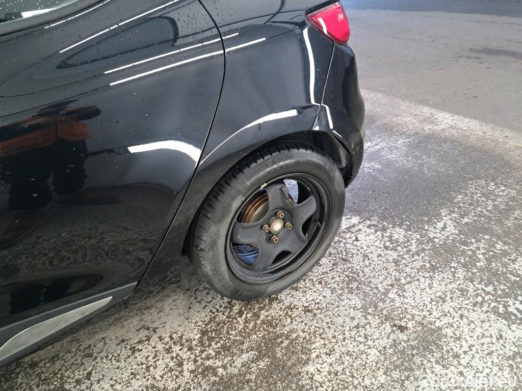  Renault  Clio  IV Business 0.9 TCe 90CV BVM5 E6 #24