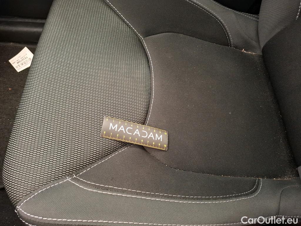  Renault  Clio RENAULT  Société VU 5p Berline Air Medianav dCi 75 #49