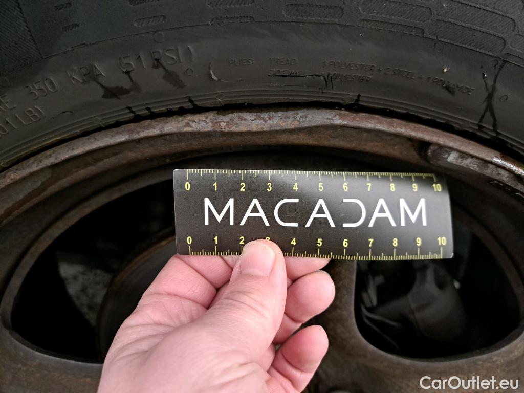  Renault  Clio  IV Business 0.9 TCe 90CV BVM5 E6 #15