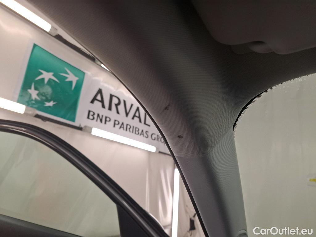  Peugeot  2008  Active Pack 1.2 PureTech 130CV BVA8 E6d #8