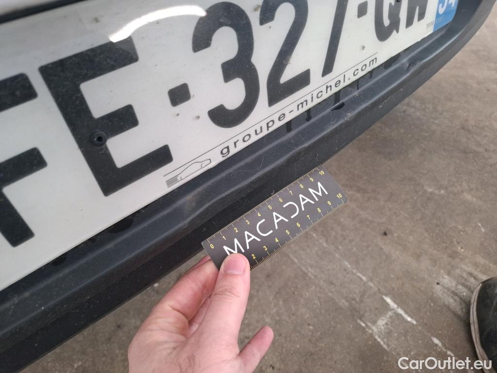  Renault  Clio RENAULT  Société VU 5p Berline Air Medianav dCi 75 #17