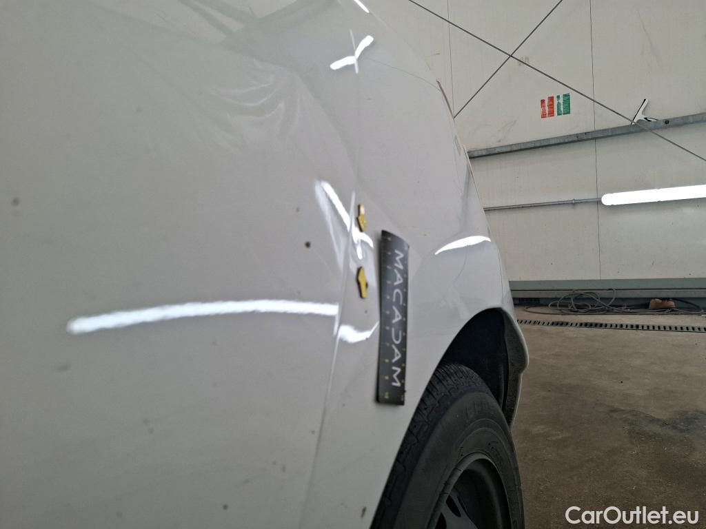  Renault  Clio RENAULT  Société VU 5p Berline Air Medianav dCi 75 #28