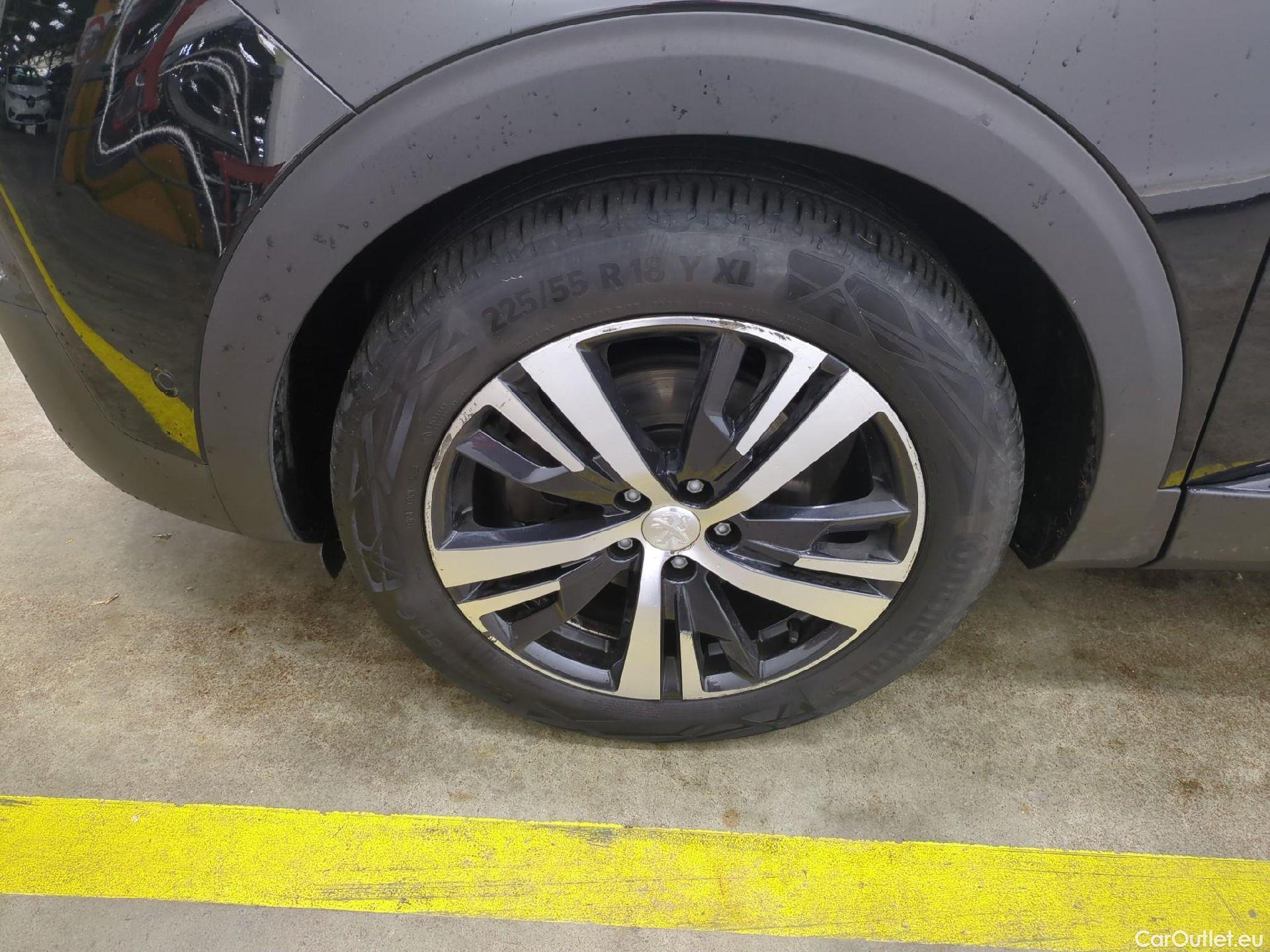  Peugeot  5008  Allure Business 1.5 HDi 130CV BVM6 E6dT #1