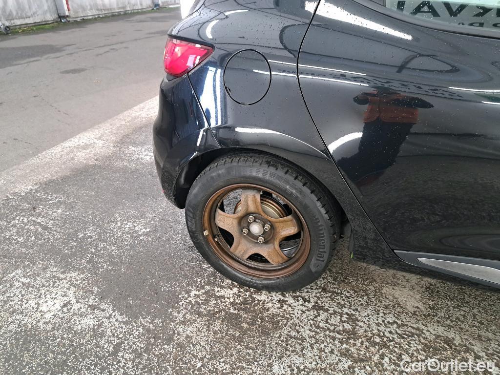  Renault  Clio  IV Business 0.9 TCe 90CV BVM5 E6 #21