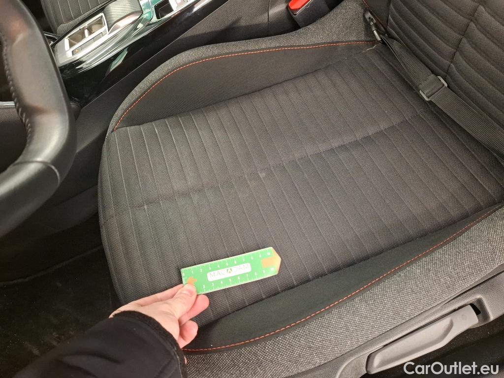  Peugeot  2008  Active Pack 1.2 PureTech 130CV BVA8 E6d #14