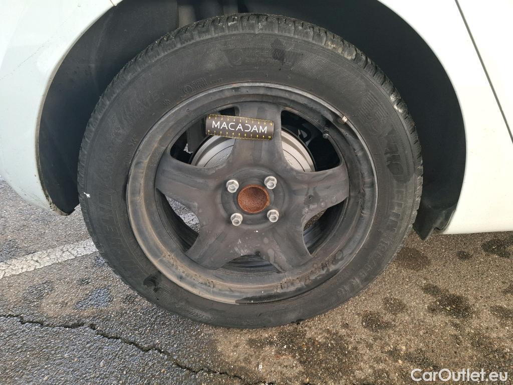  Renault  Clio  V Business 1.6 E-TECH Hybrid 140CV BVA6 E6d #13