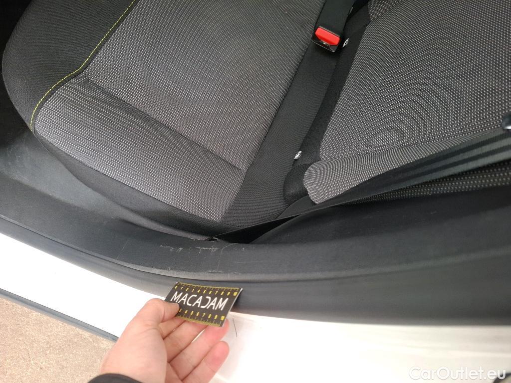  Citroen  C3  Shine 1.2 PureTech 80CV BVM5 E6 #9