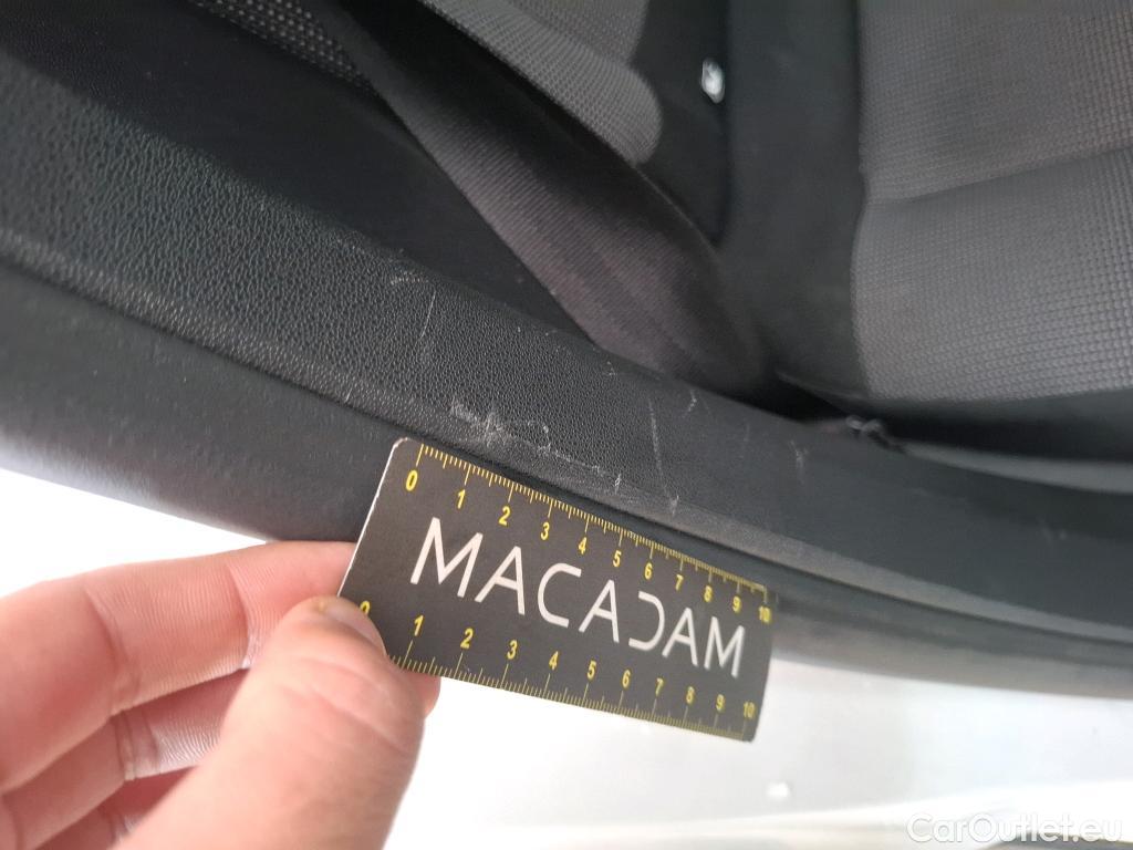  Citroen  C3  Shine 1.2 PureTech 80CV BVM5 E6 #15