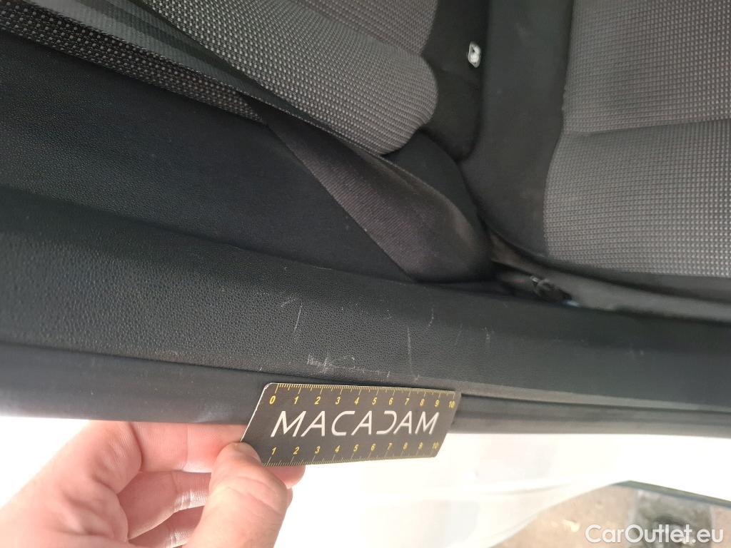  Citroen  C3  Shine 1.2 PureTech 80CV BVM5 E6 #16