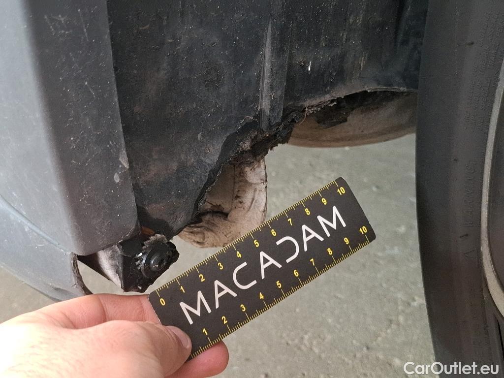  Citroen  C3  Shine 1.2 PureTech 80CV BVM5 E6 #7