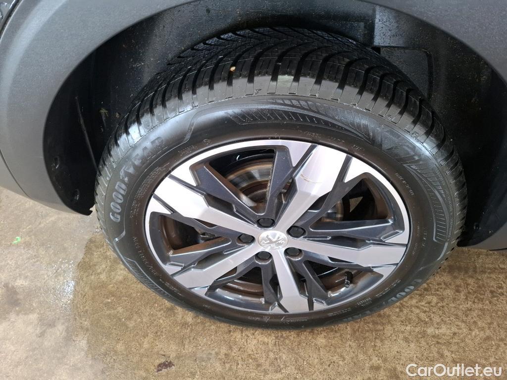  Peugeot  5008 PEUGEOT   2020  5P  SUV PureTech 130  EAT8 GT Pack #4