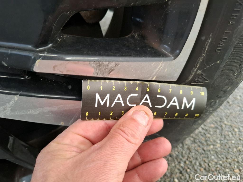  Peugeot  3008 PEUGEOT  / 2020 / 5P / SUV 1.6 HYBRID 225 E-EAT8 GT #10